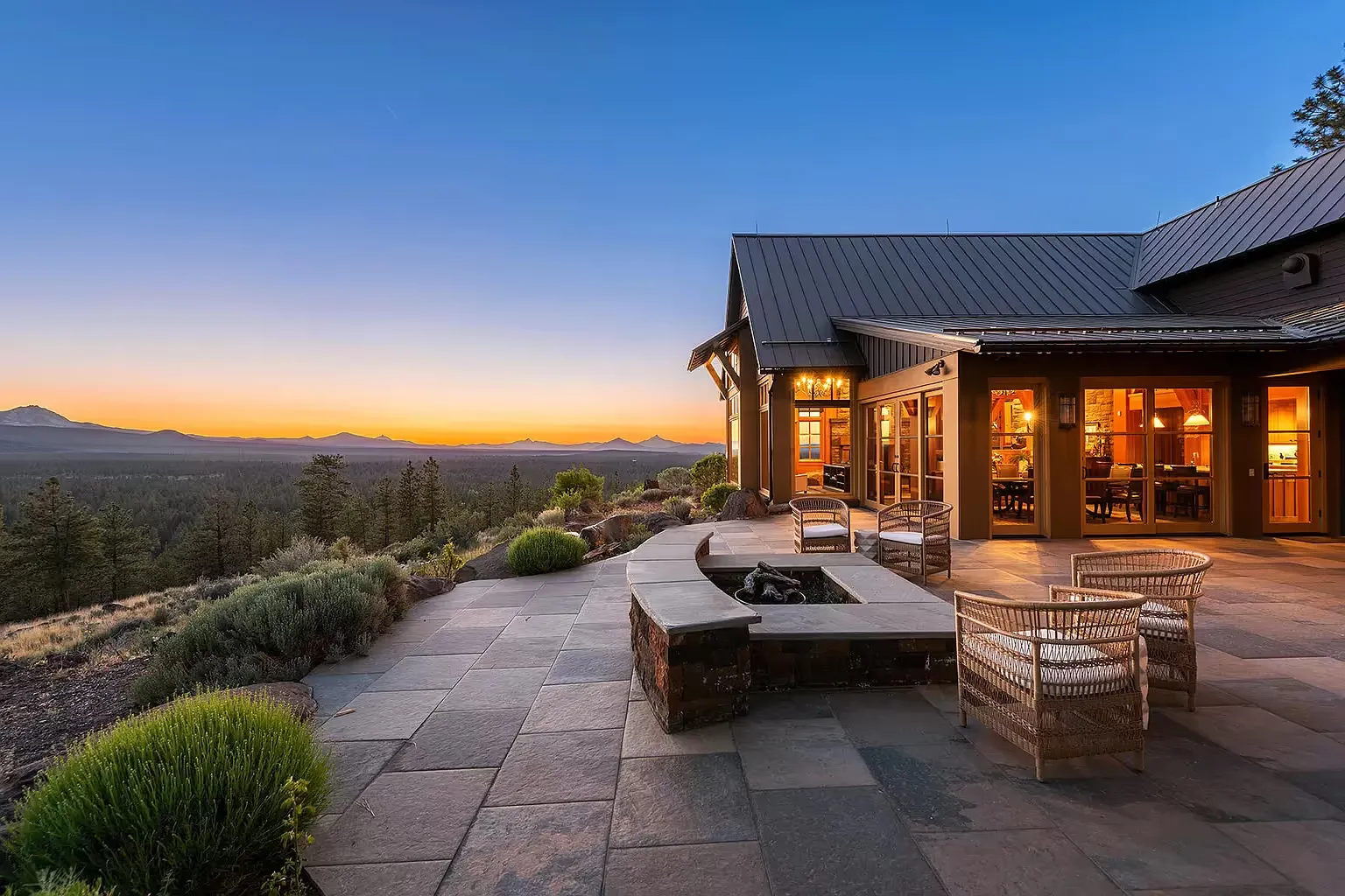Lookout Lodge